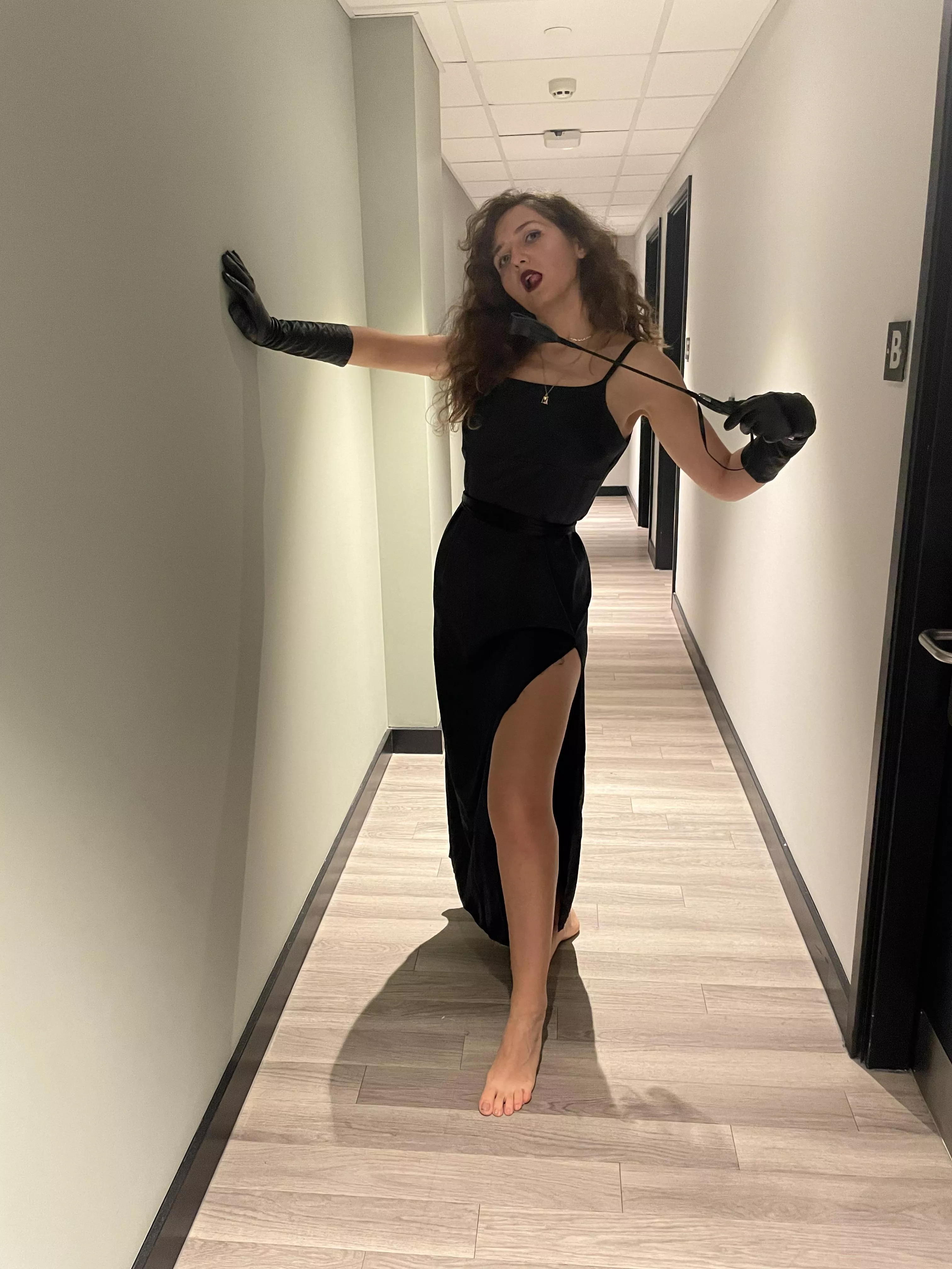 this slit got even more dangerous throughout the night ๐ this slit got even more dangerous throughout the night ๐