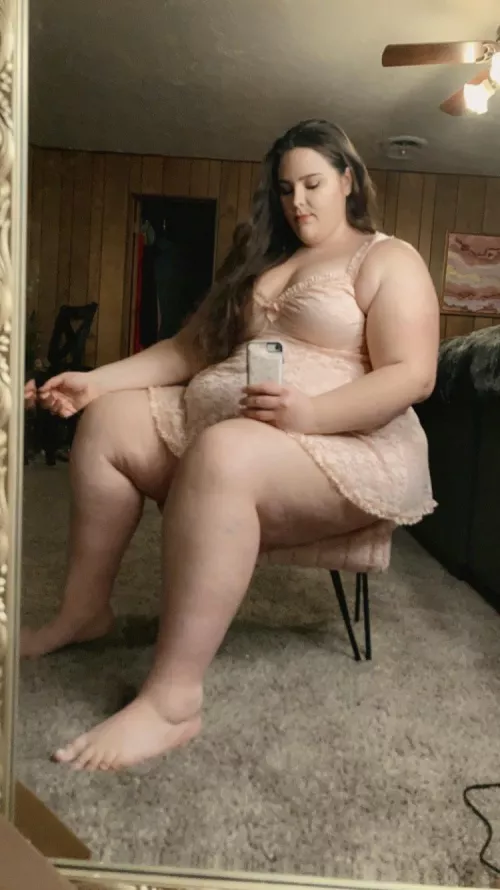 This stool is a little uncomfortable. Might need somewhere else to sit. Any takers? I promise it’ll be fun 😘