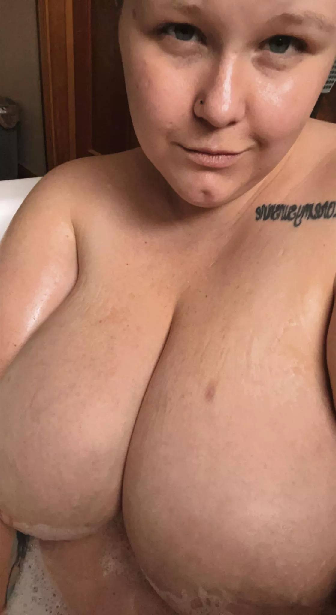 This tub is plenty big for two 😈 (F)