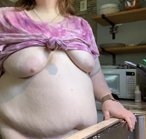 This way my shirt won’t get wet while I’m washing dishes