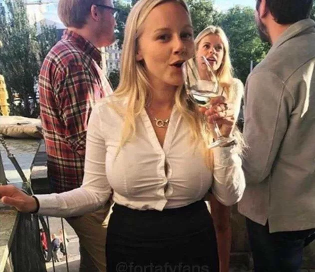 Those buttons are struggling