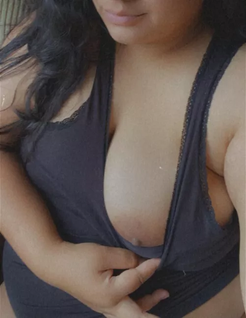 Those of you who ask for face pics…here’s a teaser 😘🥰