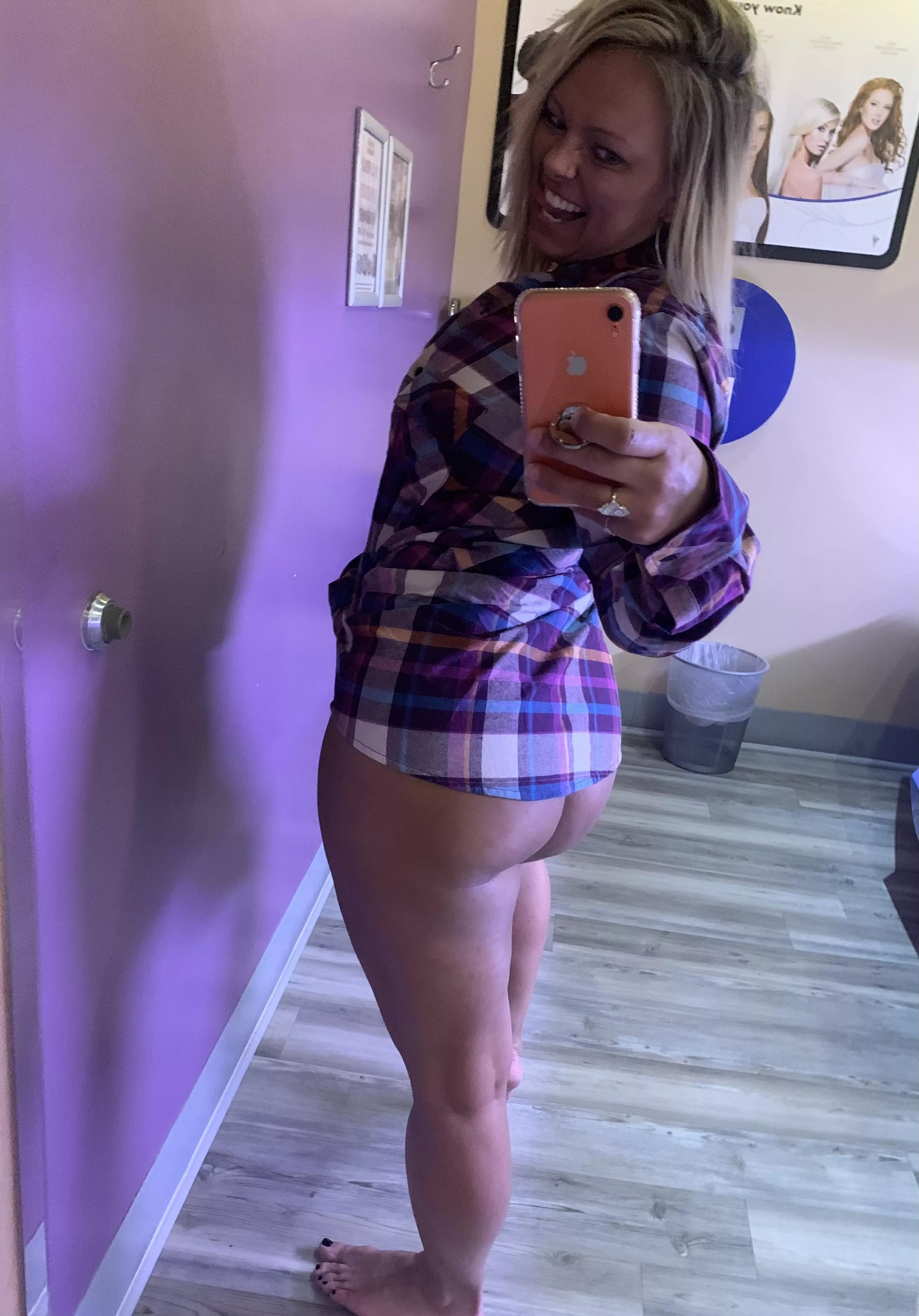 Those titties are big enough to match dat ass size! 😈 Those titties are big enough to match dat ass size! 😈