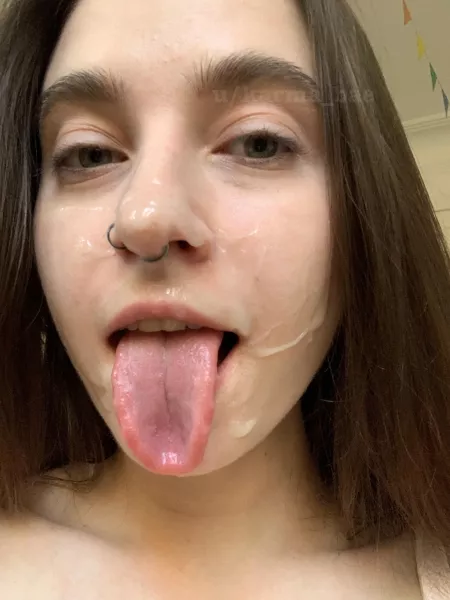 Thought I looked cute here😇 [oc] first post here!