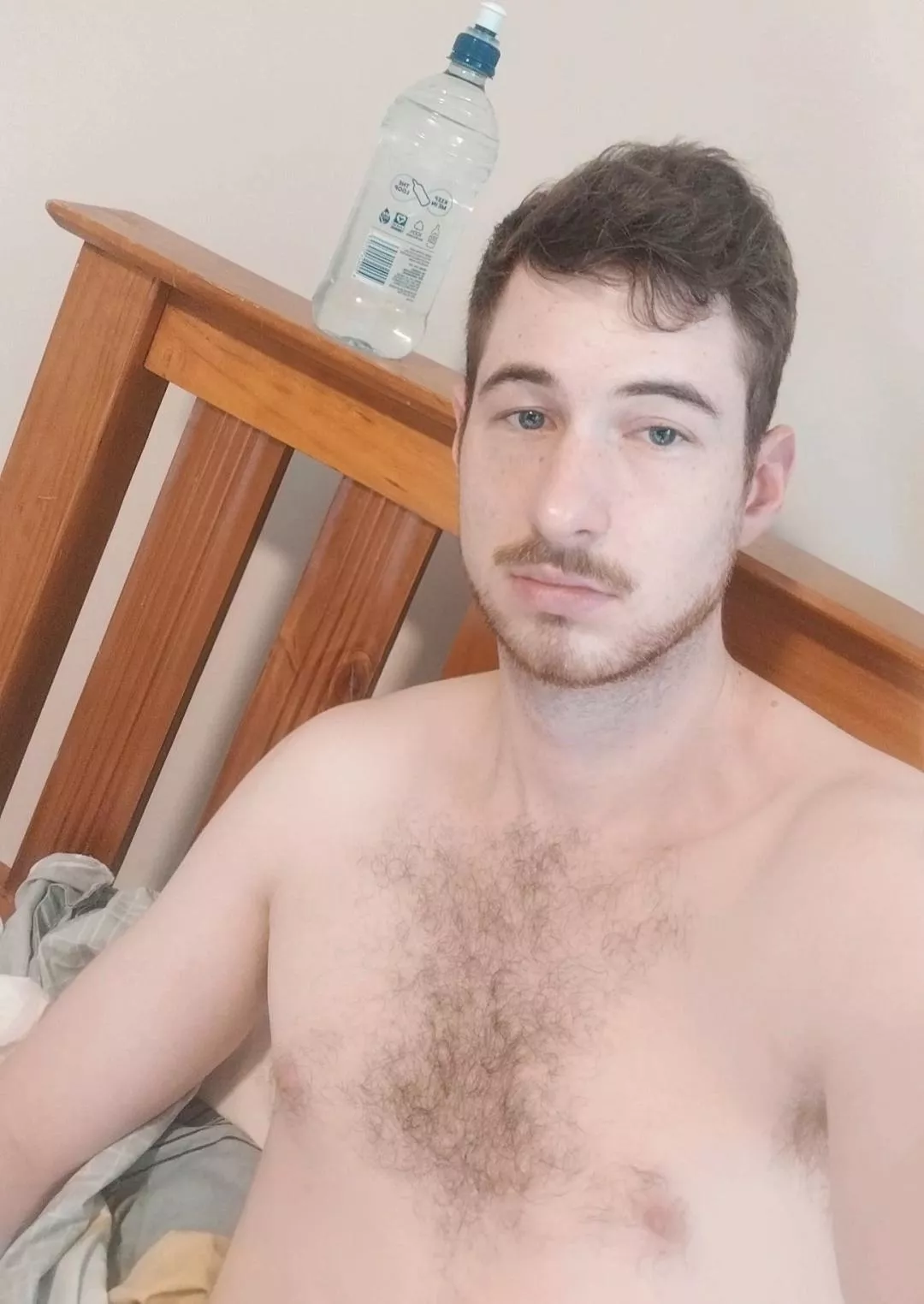 thought I'd join the random barrage of shirtless pictures this morning,