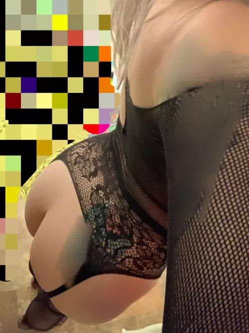 Thought you’d like to see the back 🍑 [ba]