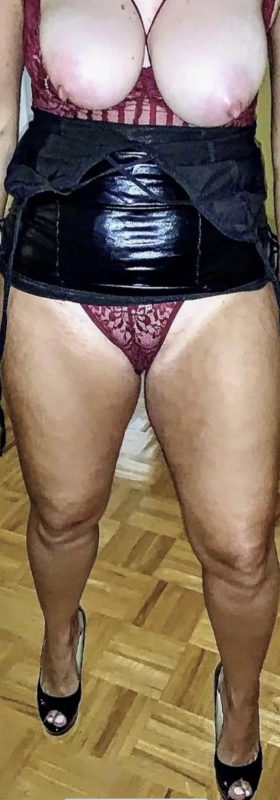 Thoughts on my legs and sexy heels? 51 (f) Thoughts on my legs and sexy heels? 51 (f)