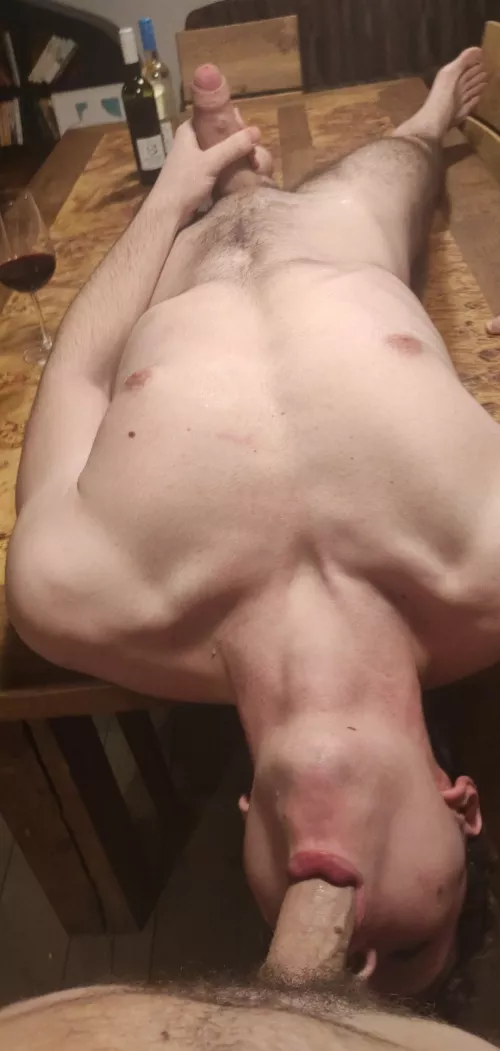 Throatfucked on the table🥵