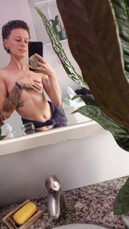 Throw back to shorter hair that only the bois will appreciate