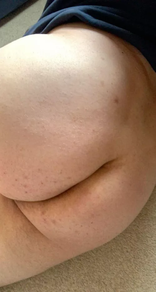 Throwback my ass on that dick…. Thursday?