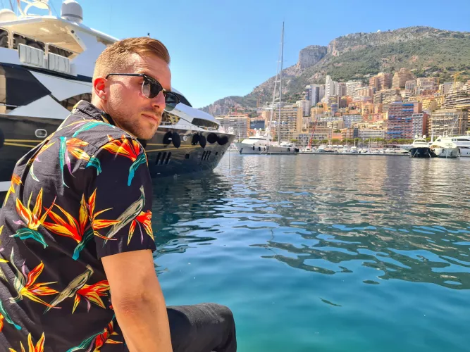 Throwback to an insanely hot day in Monaco 🥵