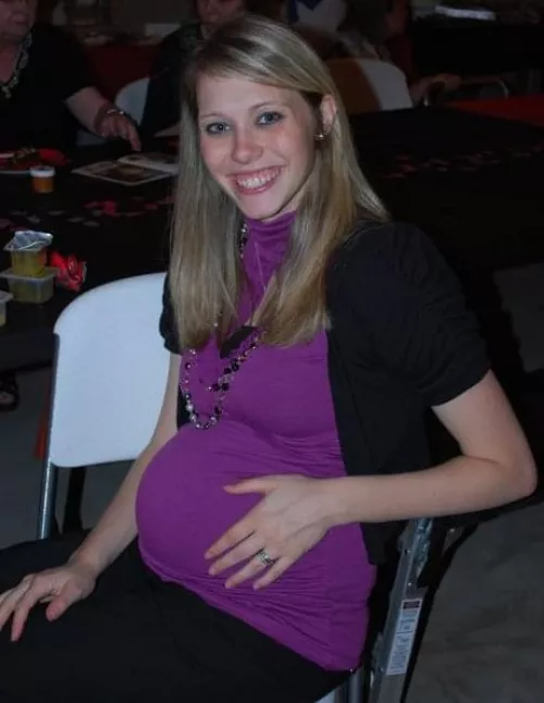 Throwback to my first pregnancy! 😬