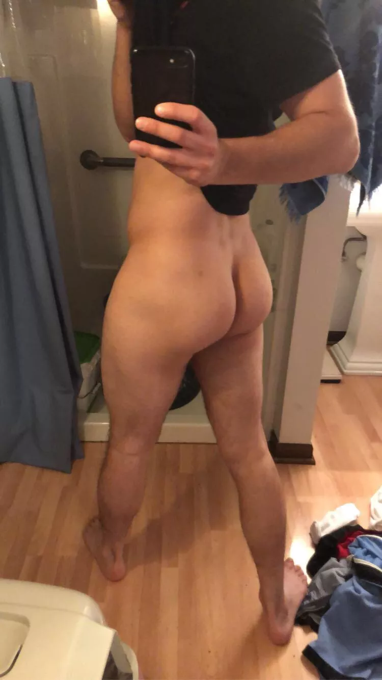 Throwback to summer—changing into my bathing suit for a swim