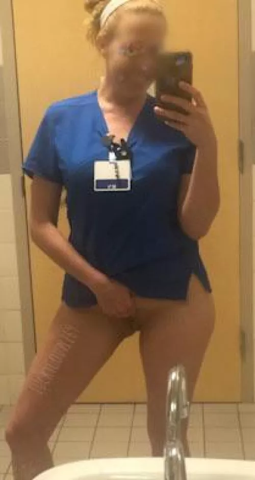 Throwback to the blue scrubs days ❤️❤️