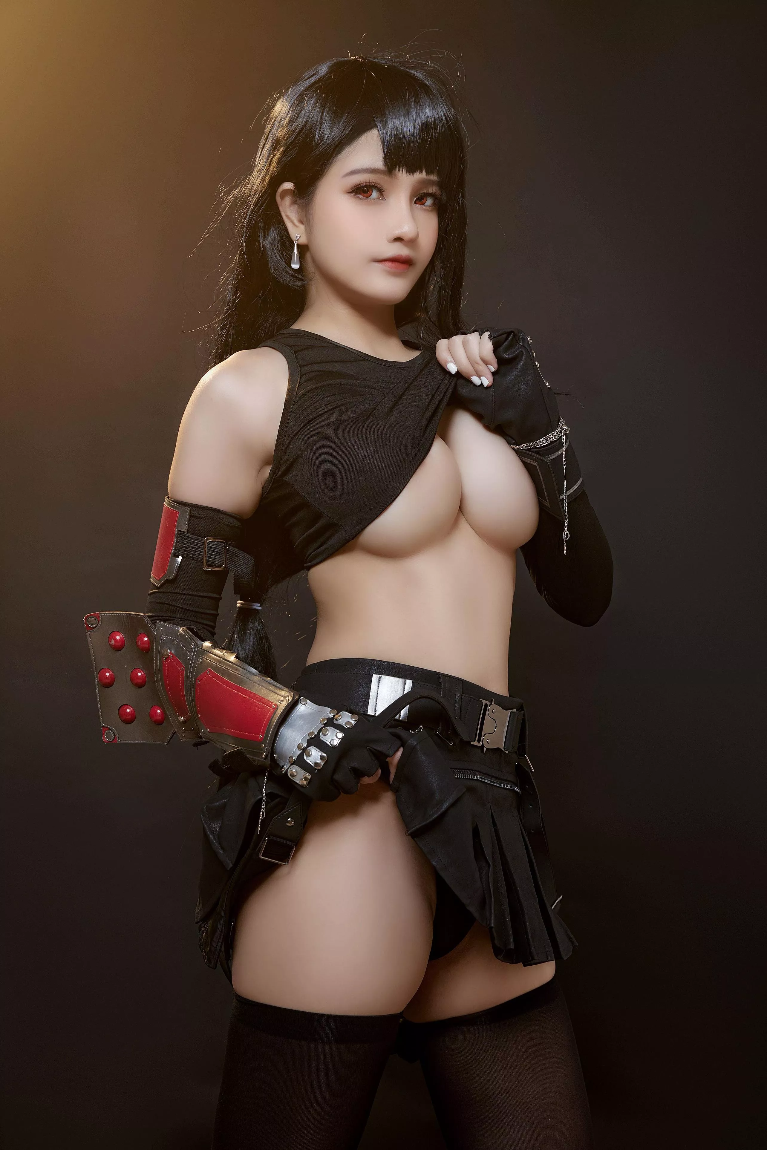 Tifa (Final Fantasy) by Azami