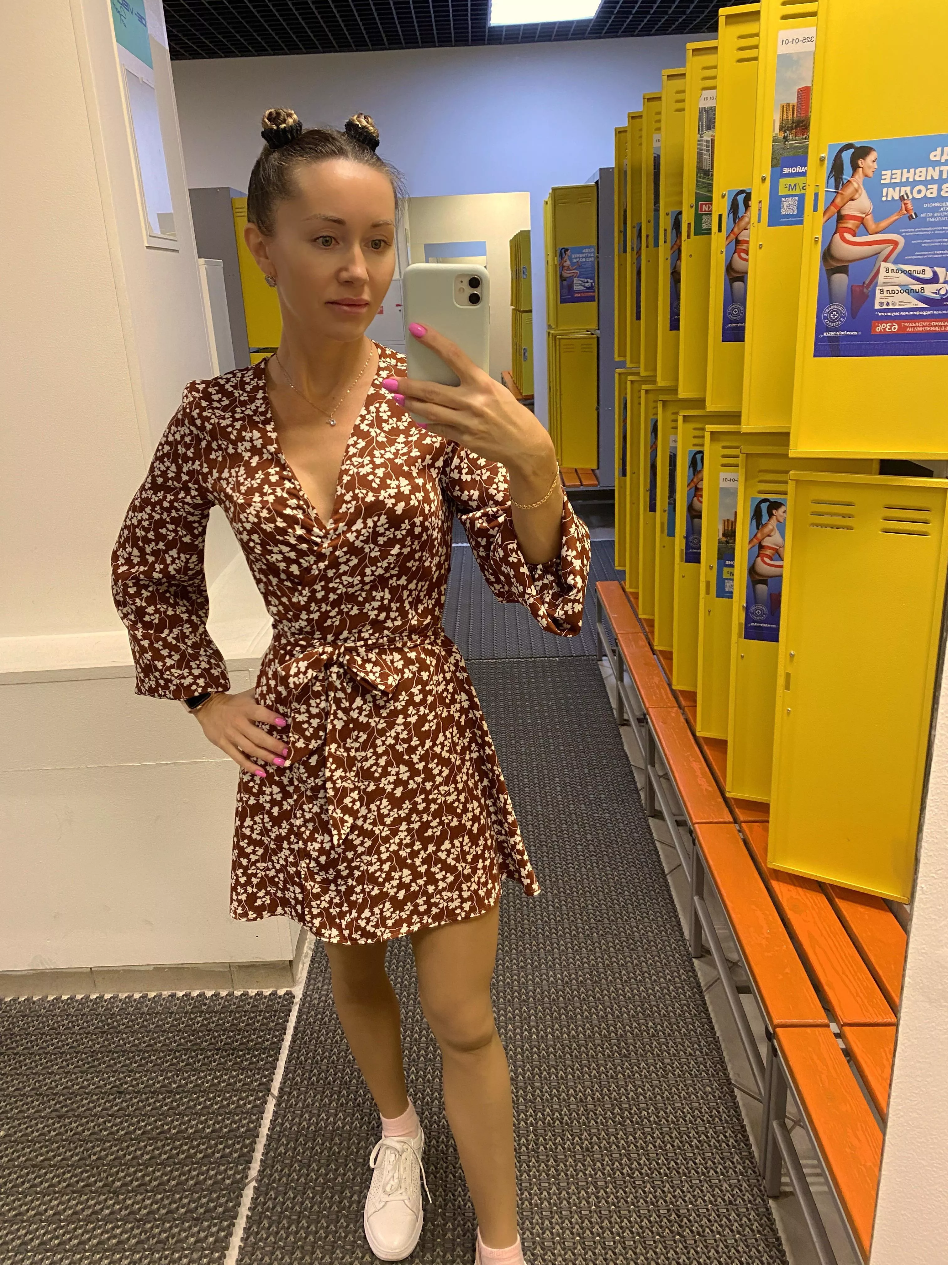 Tight in waist 😉🤎🤍