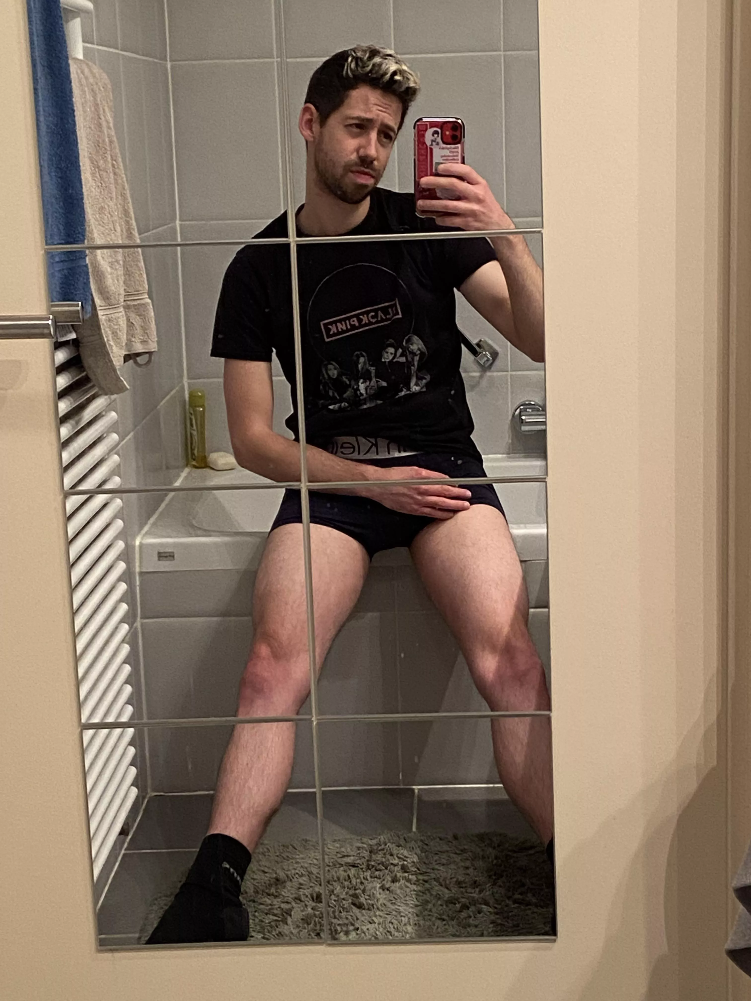 Time to wash up after a long walk 🧼 Time to wash up after a long walk 🧼