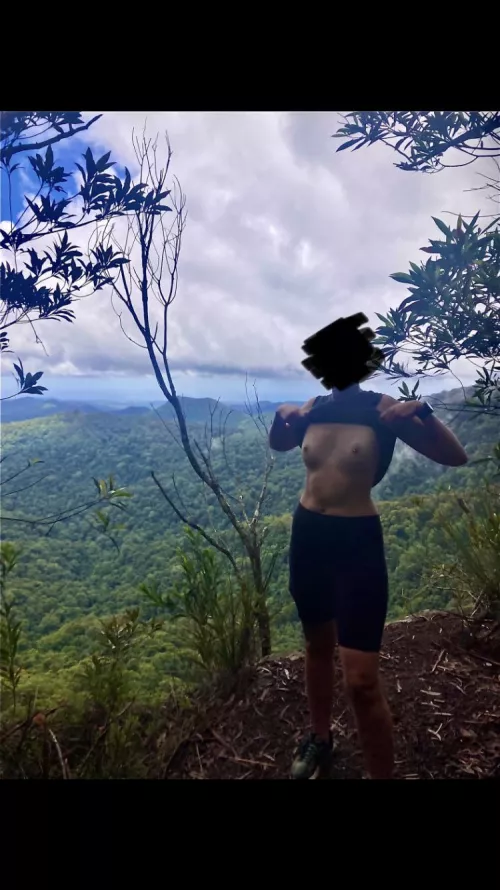 Tits out for the boys … round 2