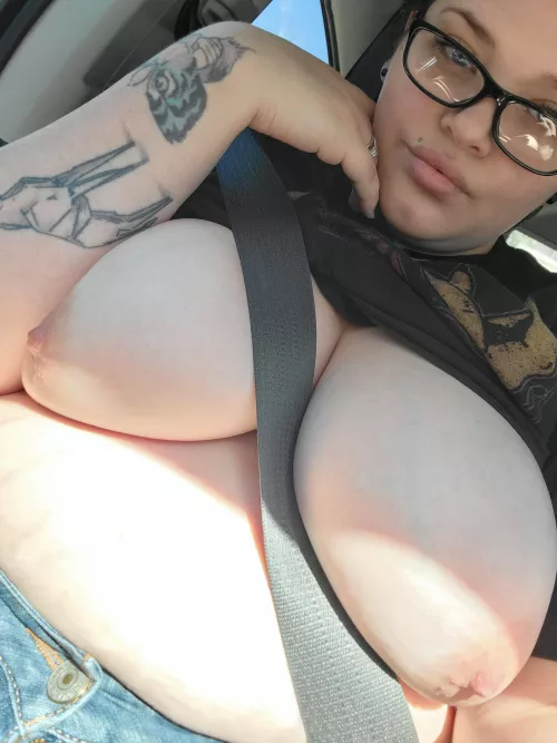 Titties for your Tuesday