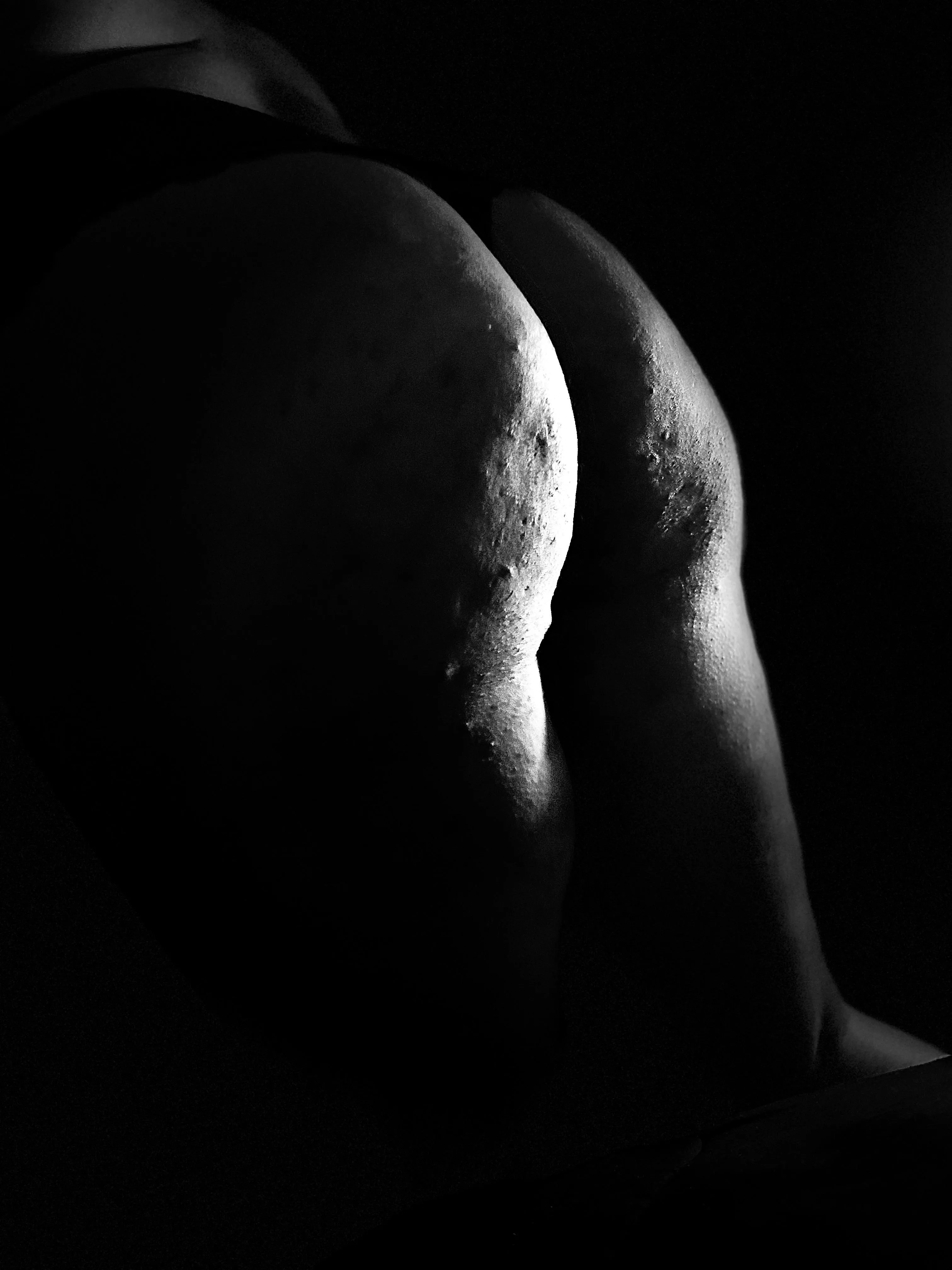 🚀 To the 🌚 🌝 my gf’s ass is so beautiful to me