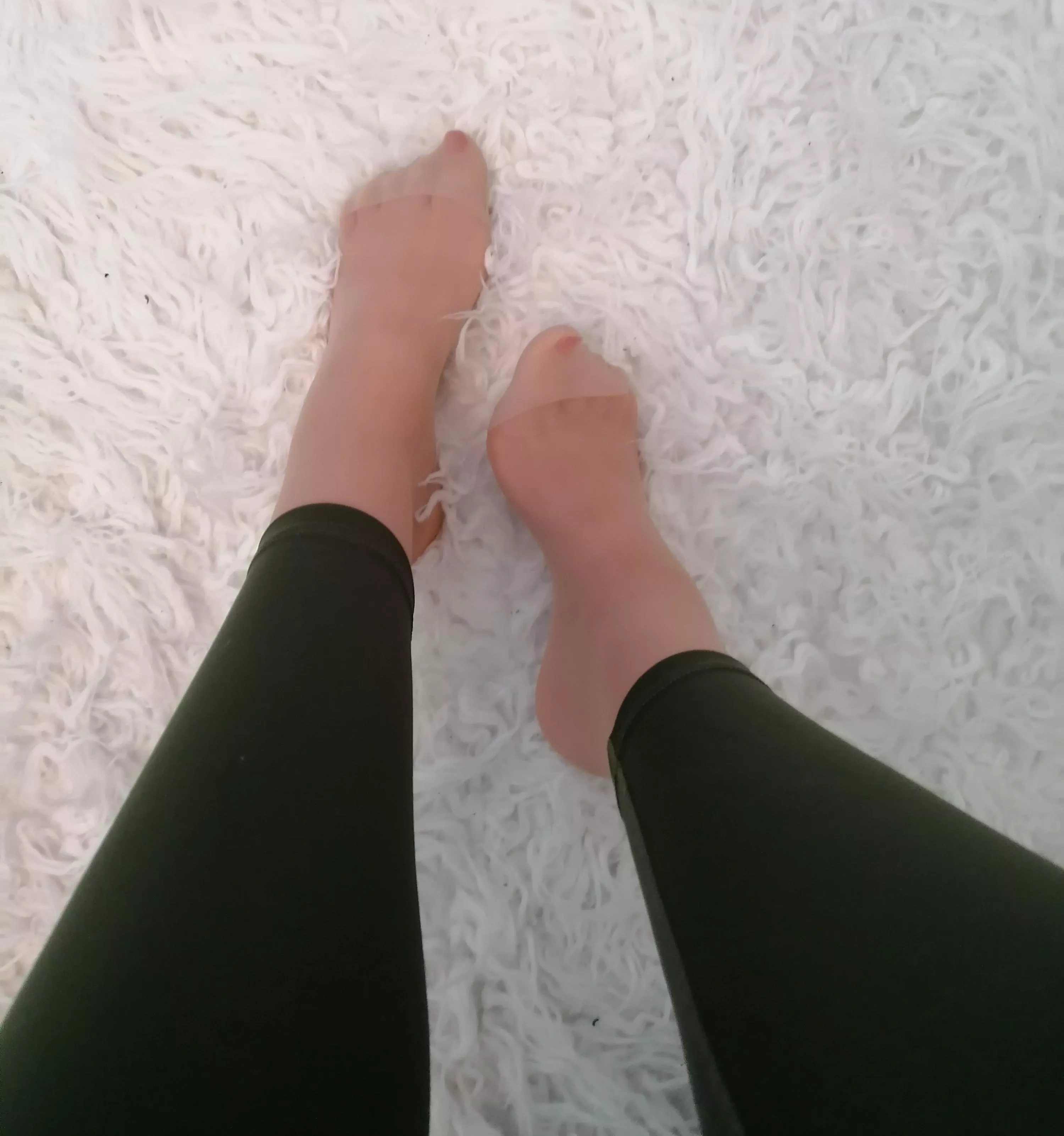 Today's tights under my gym clothes 🥵