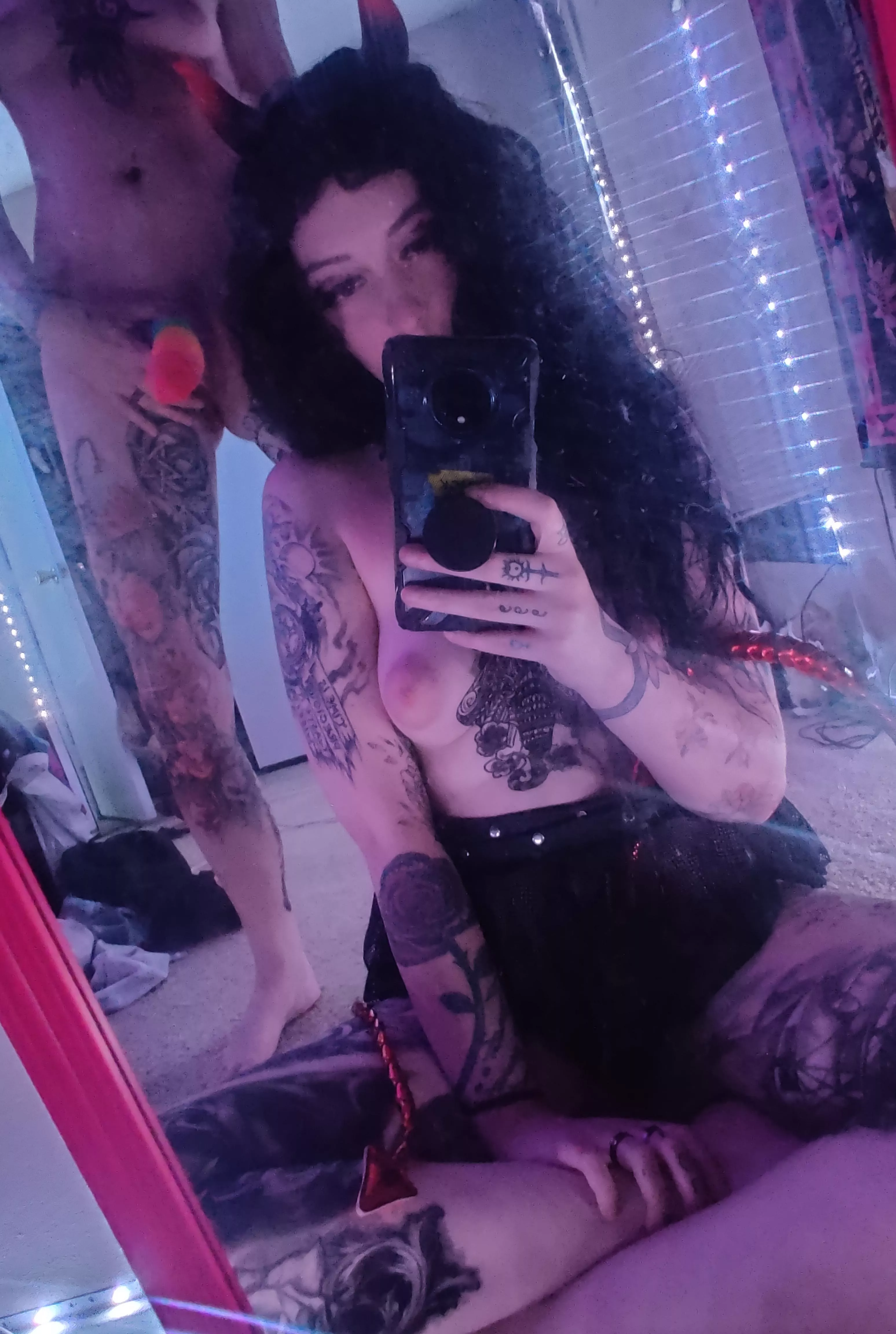 Tonight just got that much more fun 😈