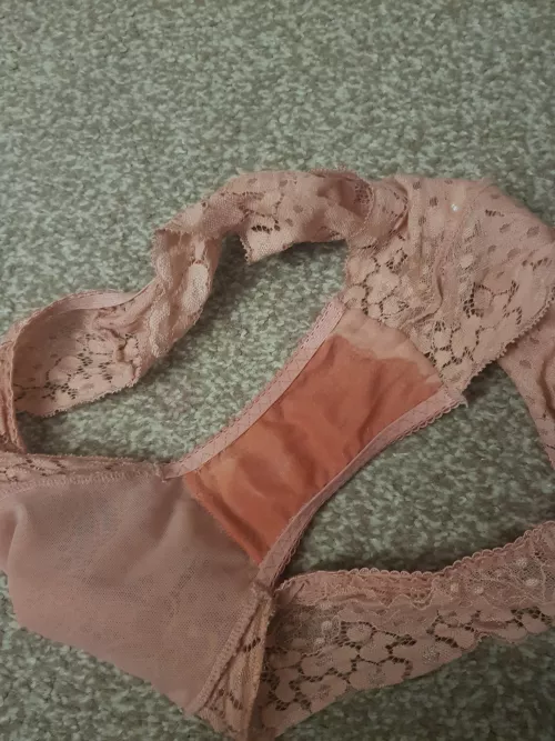 Tonight's hot date soaked my panties with his creampie...