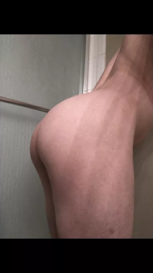 Too many hot bears so I had to make my first post ;-)