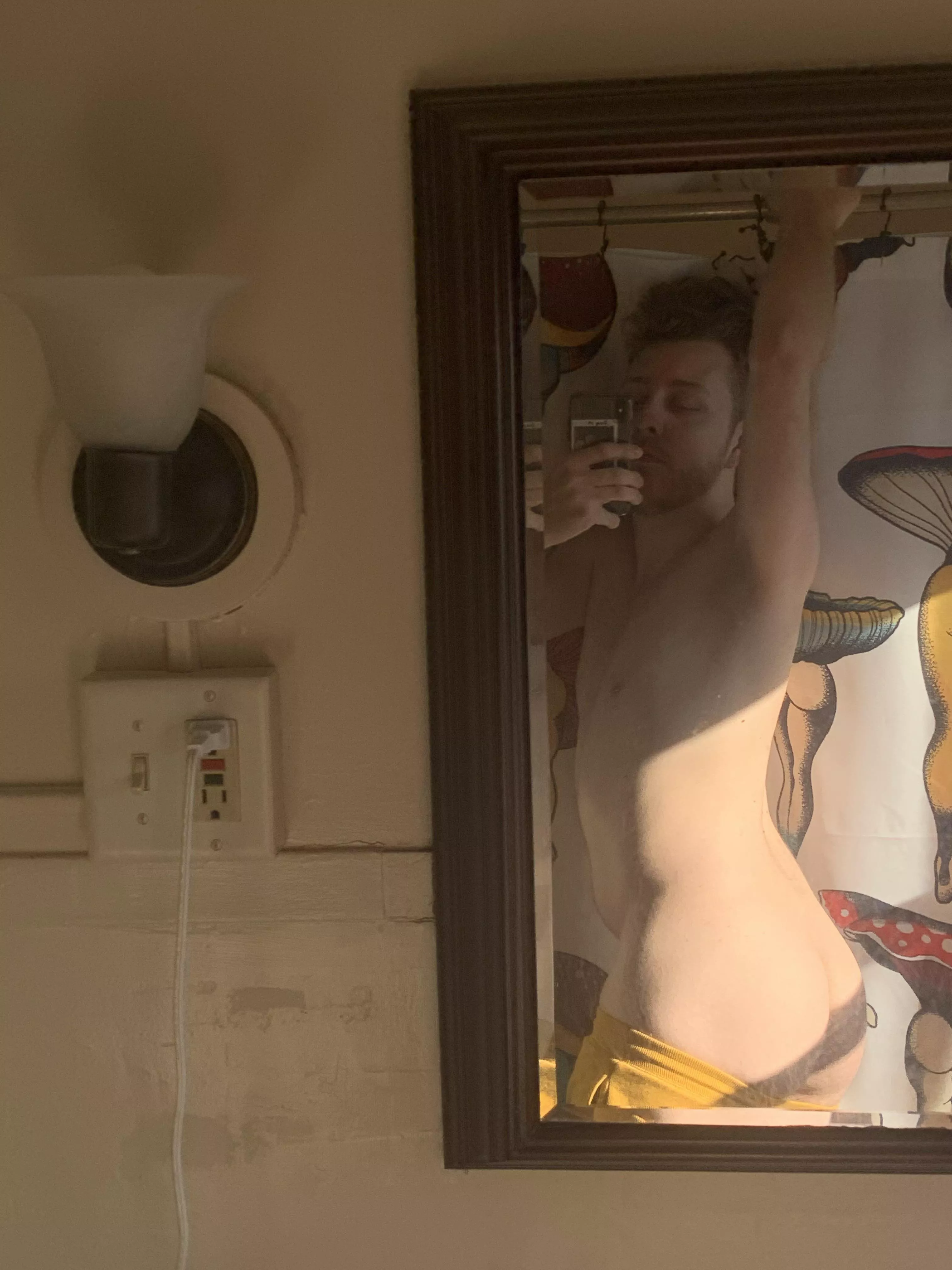 took a fat dab directly before this pic 😏