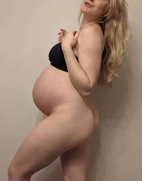 Top 7% with 35% sale for new subs 😍 Posting twice a day 🥵 Over 150 pics and vids for your enjoyment 💦 Bonus content weekly for all with renewal on 😊 Link in bio 💕