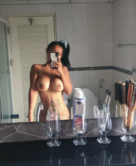 Topless Thai. 😘😘😘. Check comments