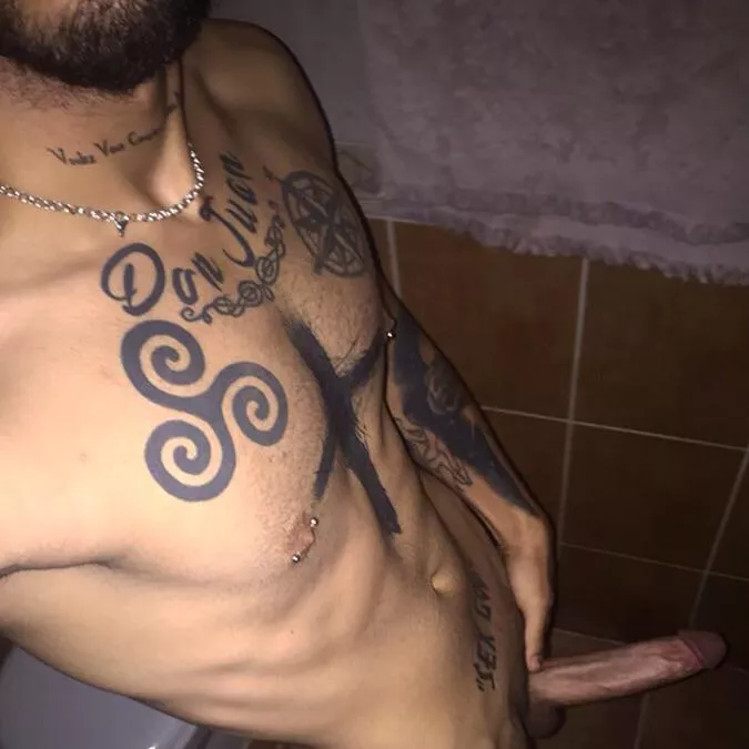 Touch me in The Midnight 😈😏 Touch me in The Midnight 😈😏