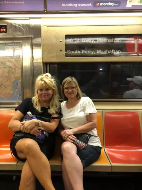 Tourist milfs