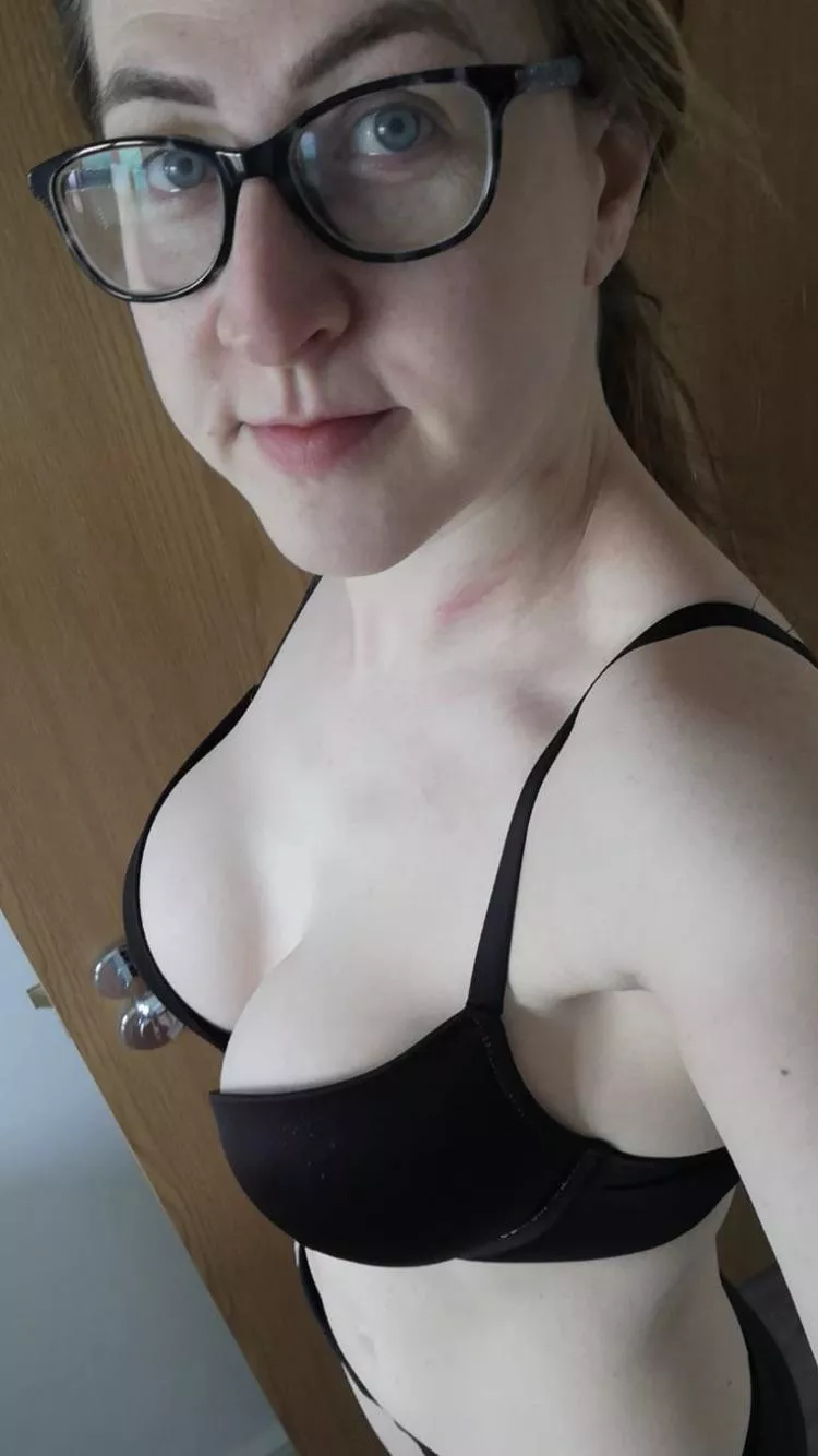Trading my nerd wife. Verification is a must! Kik: her_proud_hubby Trading my nerd wife. Verification is a must! Kik: her_proud_hubby
