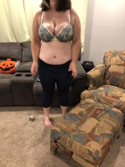 Trading wife’s pics on Kik xxmandy2300