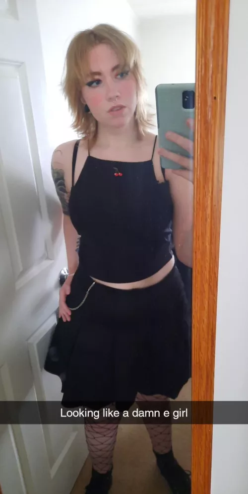 Trans guy who still likes to dress in women's clothing. This is pre-transition me 🥺