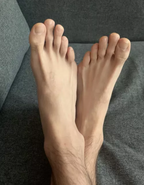 Treat Me Like A King (That Includes My Big Feet)
