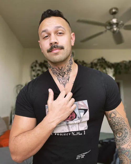 Treated myself to the first of many sessions for my neck/head piece 🥰