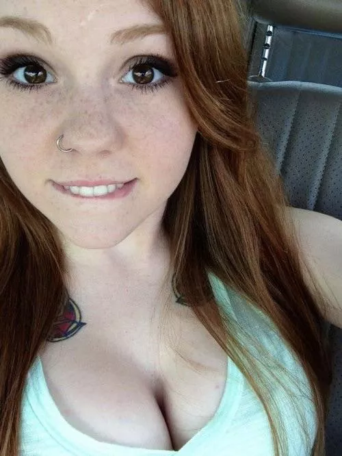 Trib this cutie in the most disgusting creepy way you possibly canπ Send to her sisters kik livvylove284π dont show ur cock before she opens the video..