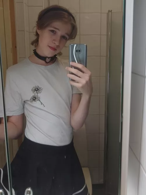 Tried doing a little eye makeup. Do you like it?