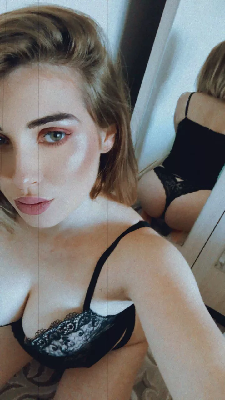 try not to get a hard cock and i'll eat your ass