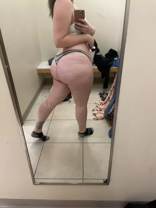 Trying on new jeans cause nothing fits my growing ass π