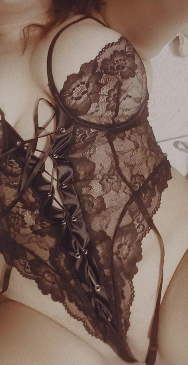 trying out my new outfit 😻