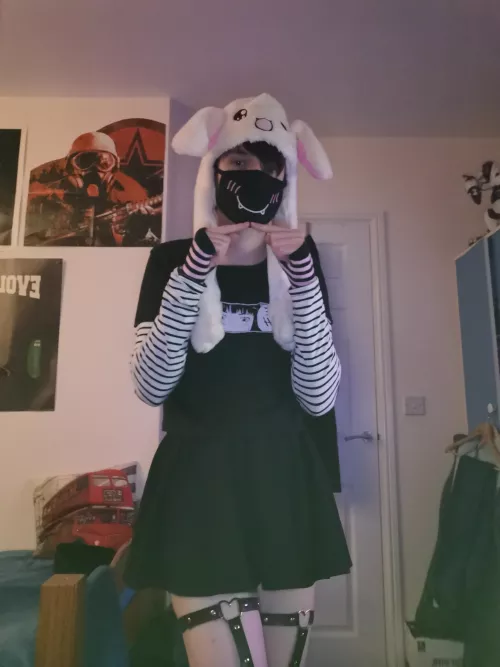 Trying to be cute 😳