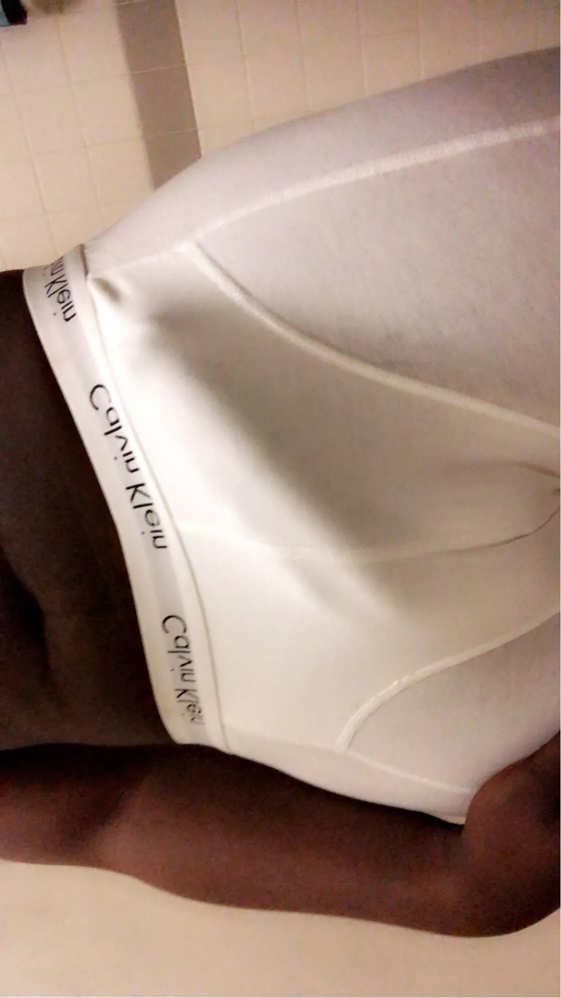 Turn your phone Ik you want to😏