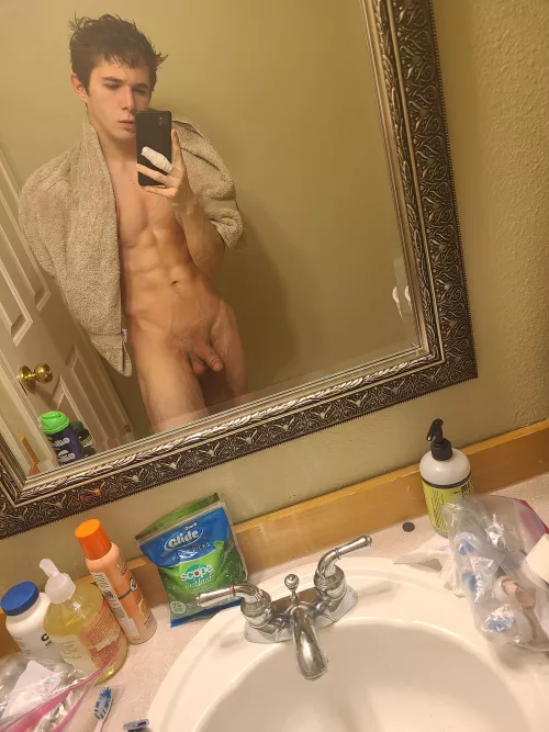 Ugh I broke my finger... could you help me feel better?