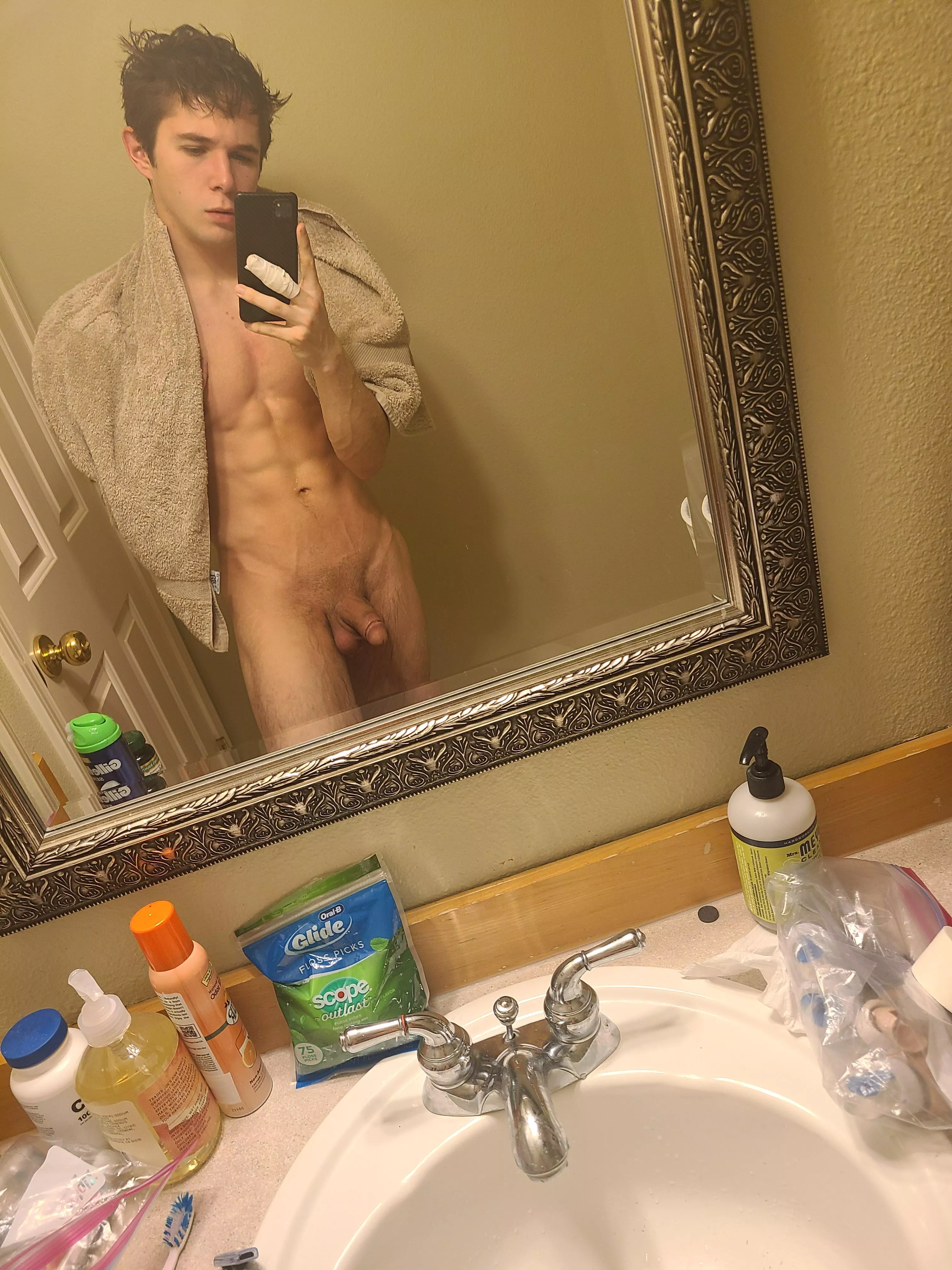 Ugh I broke my finger... could you help me feel better?