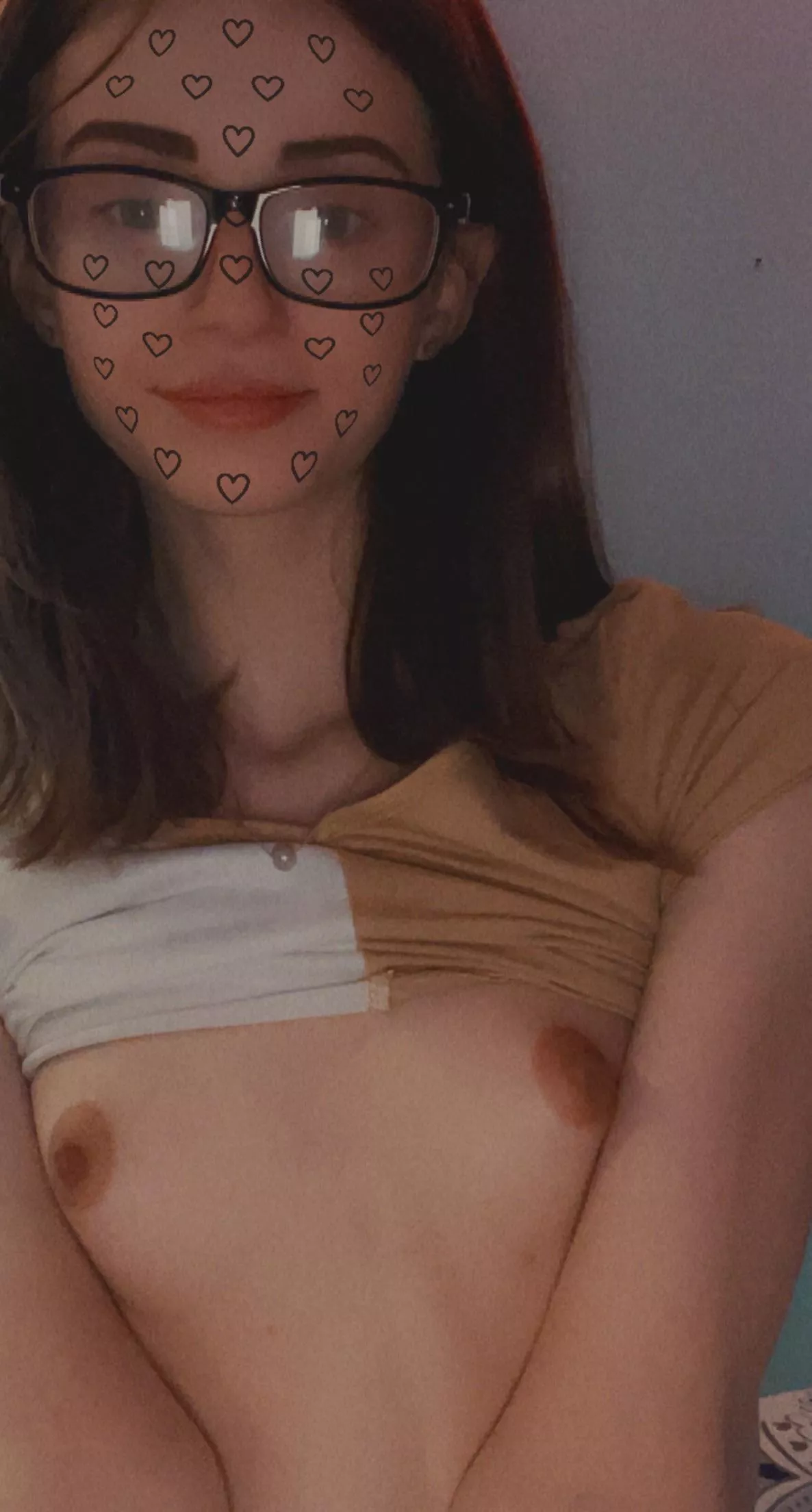 ugh that one hair fell outta place lols