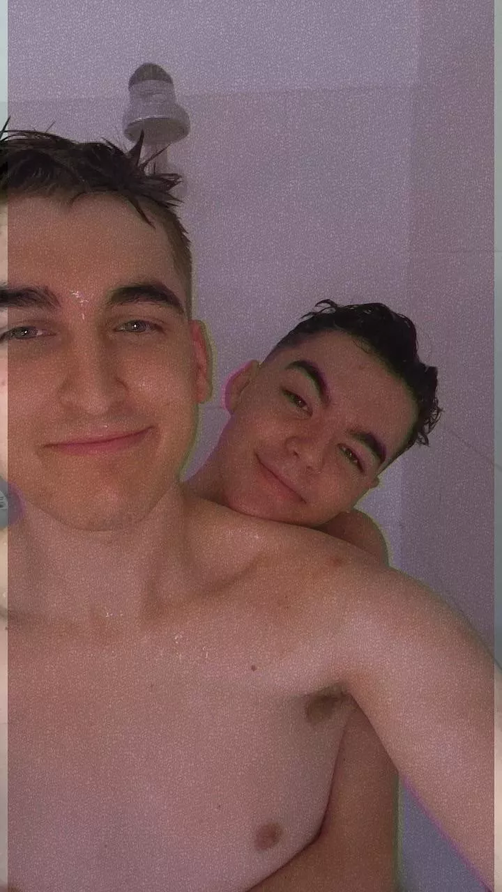 ummm, hi guys 🥺 first time on Reddit… 👀 ummm, hi guys 🥺 first time on Reddit… 👀