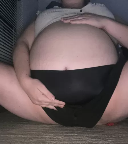 Ummmm it’s getting hard to find clothes to accommodate this shape